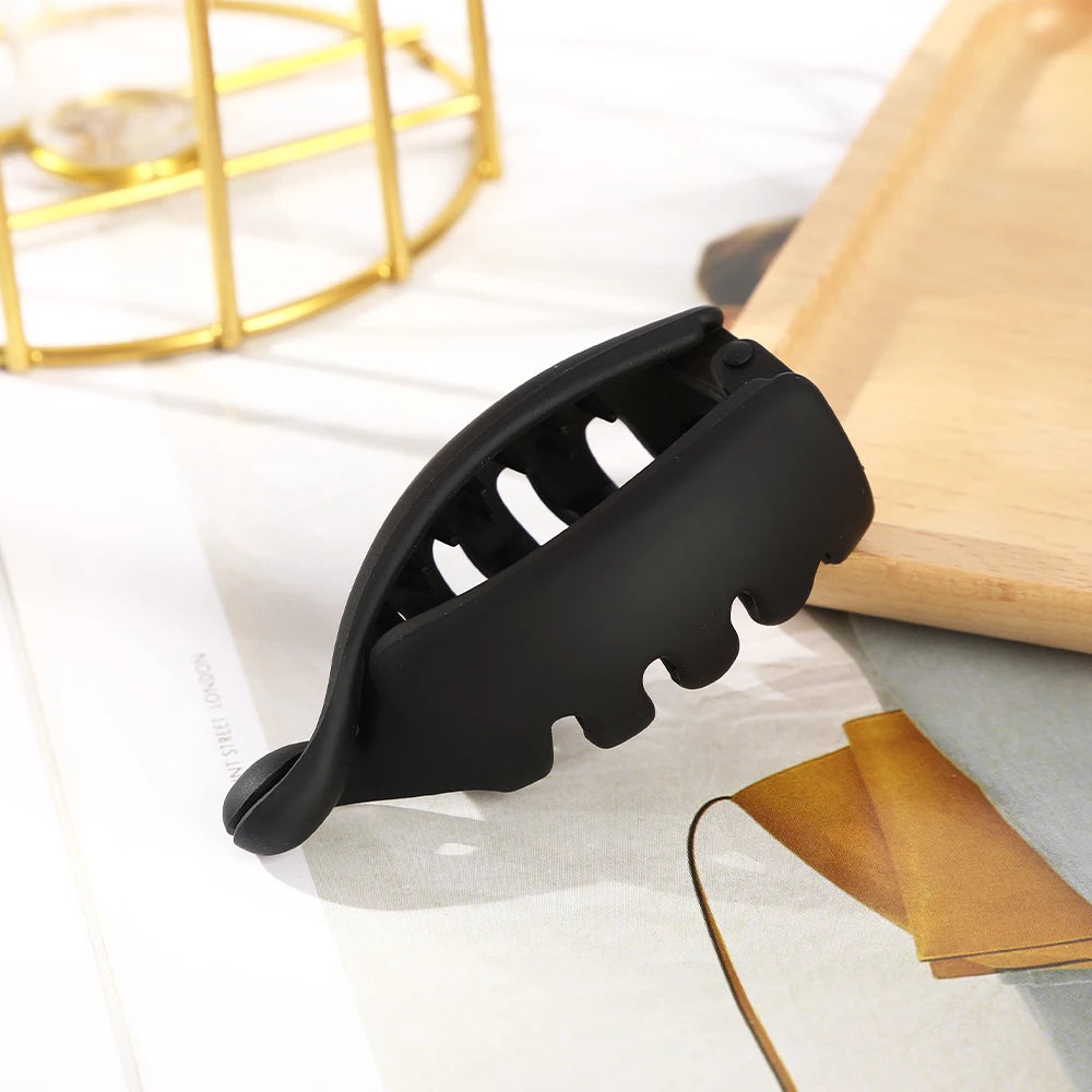 AWAYTR Hair Clips Solid Color Banana Clip Women's Hair Accessories Fashion Ponytail Barrettes Hair Claws Hairpins